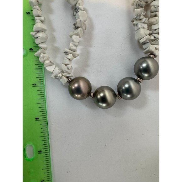 Vintage White Howlite & Gray Pearl Beaded Necklace With Hook Closure 8 Inches Lo - Picture 6 of 16